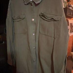 Utility Jacket in Olive Green